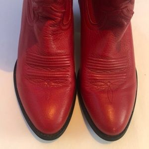 ARIAT Size 7.5 B Women’s Cowboy Boots